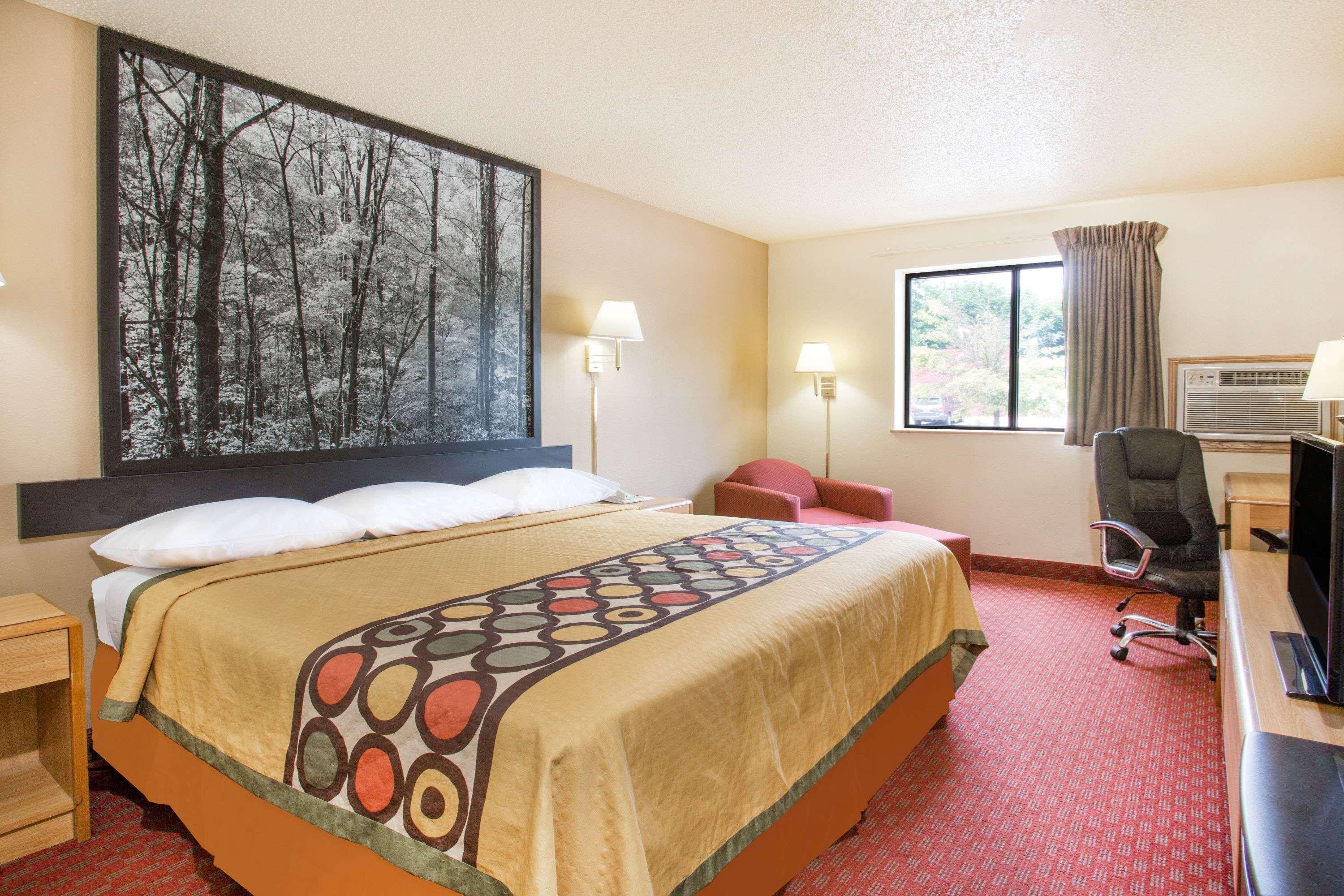 Super 8 By Wyndham Lexington Va Hotel Eksteriør billede