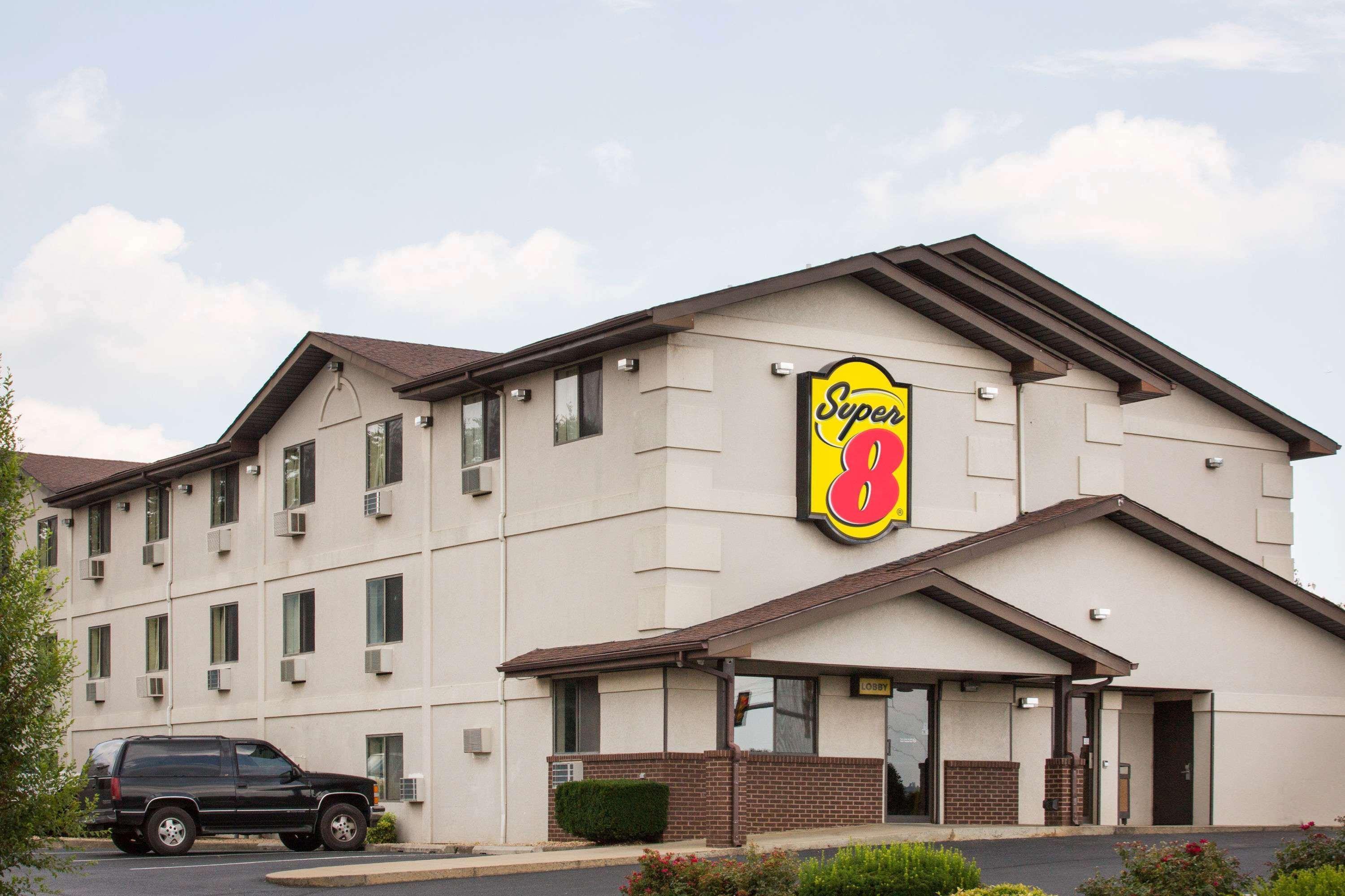 Super 8 By Wyndham Lexington Va Hotel Eksteriør billede